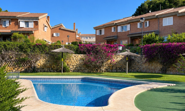 Adosado - Reventa - Albir - Albir