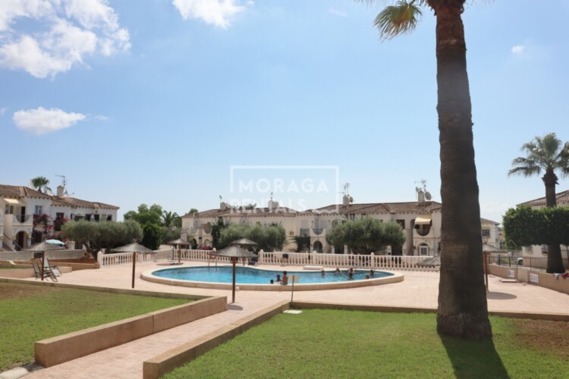 Alquiler a largo plazo - Apartamento / piso - Orihuela Costa - Villamartín