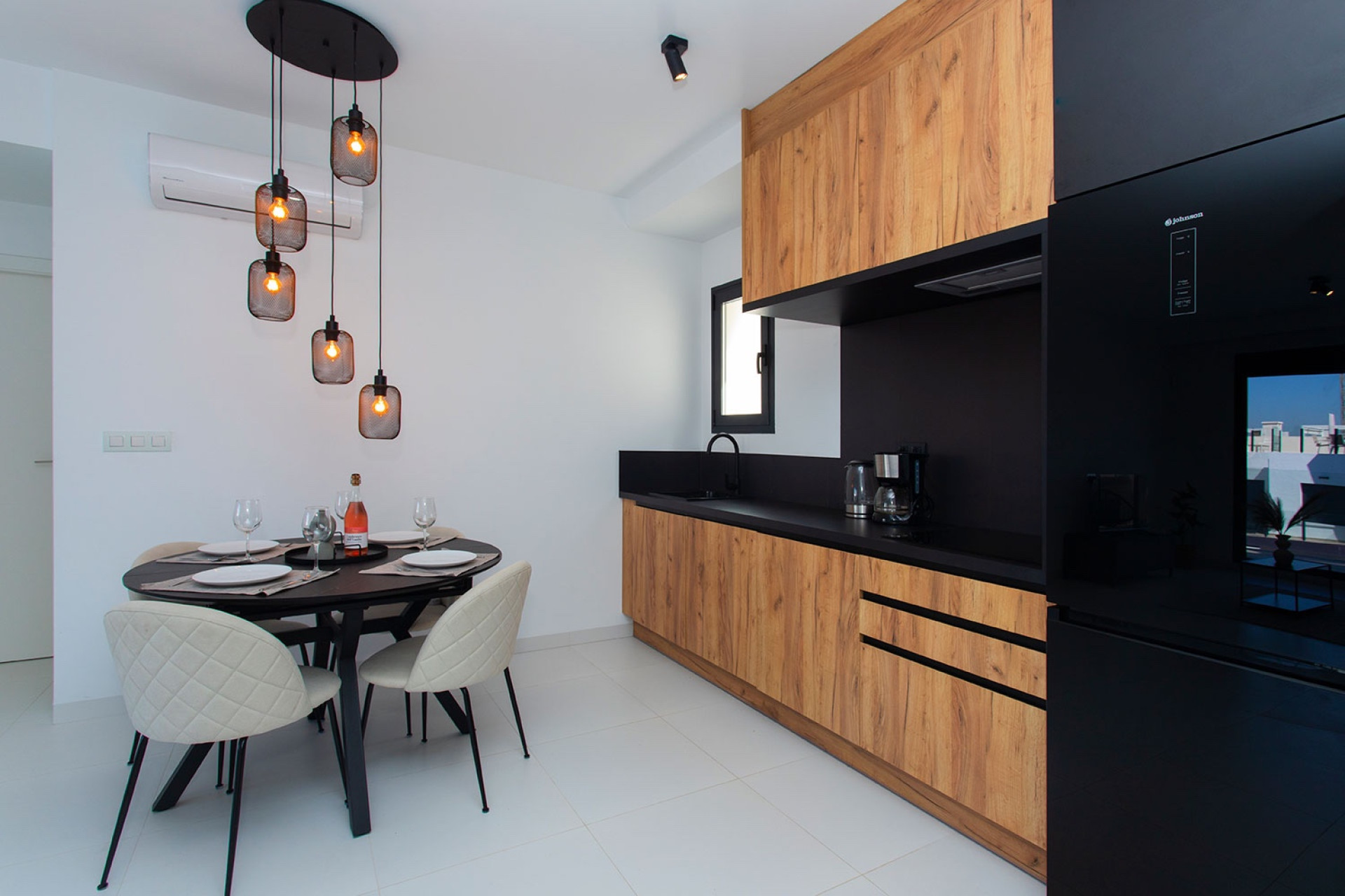 Alquiler a largo plazo - Apartamento / piso - San Miguel de Salinas