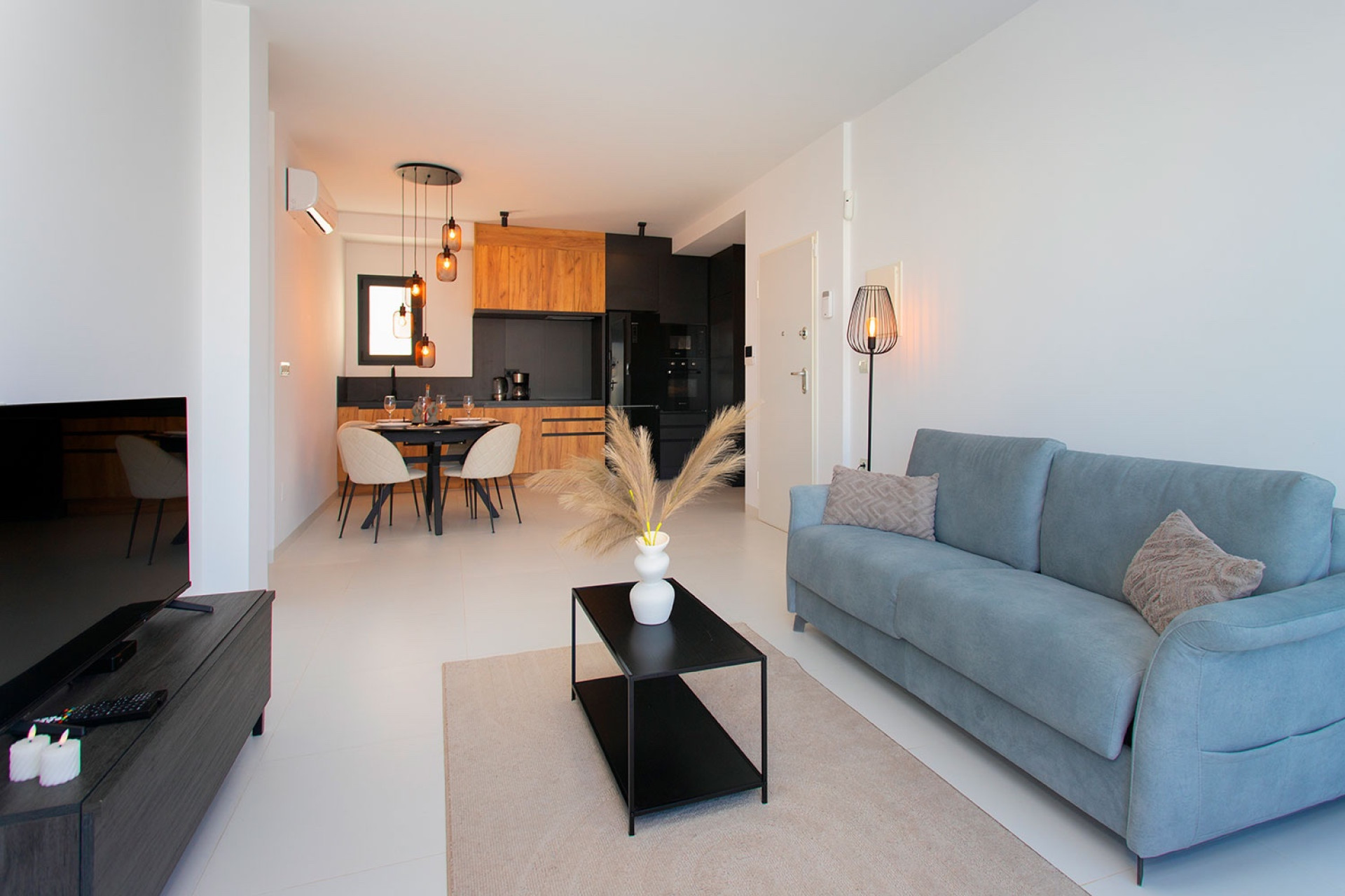 Alquiler a largo plazo - Apartamento / piso - San Miguel de Salinas