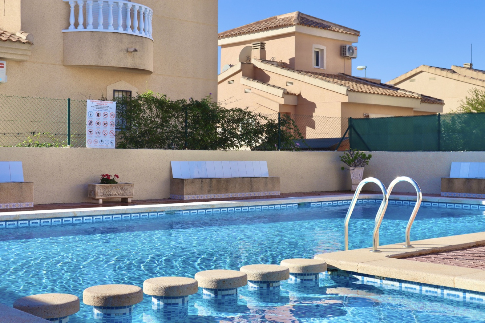 Alquiler a largo plazo - Finca / Casa de Campo - Rojales - Pueblo