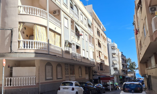 Apartament / Duplex - Resale - Torrevieja - Playa de los Locos