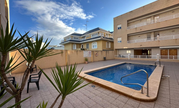 Apartamento / piso - Reventa - Los Montesinos - Los Montesinos