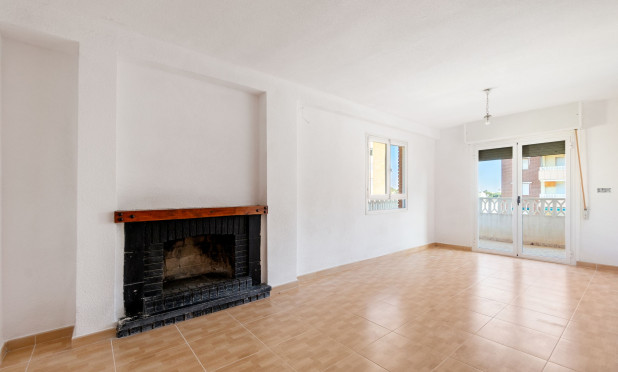 Apartamento / piso - Reventa - Torrevieja - C-78572