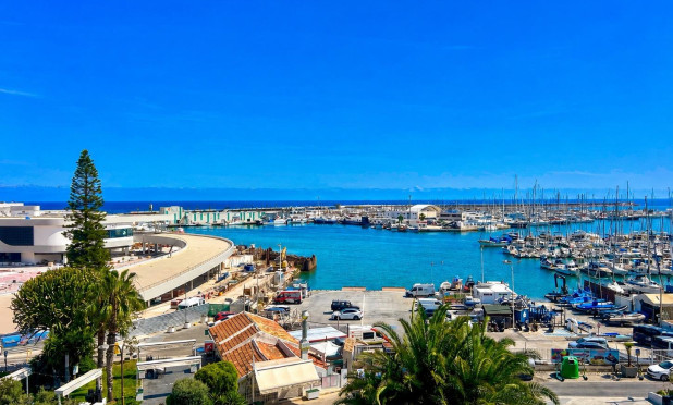 Apartamento / piso - Reventa - Torrevieja - Centro - Muelle Pesquero