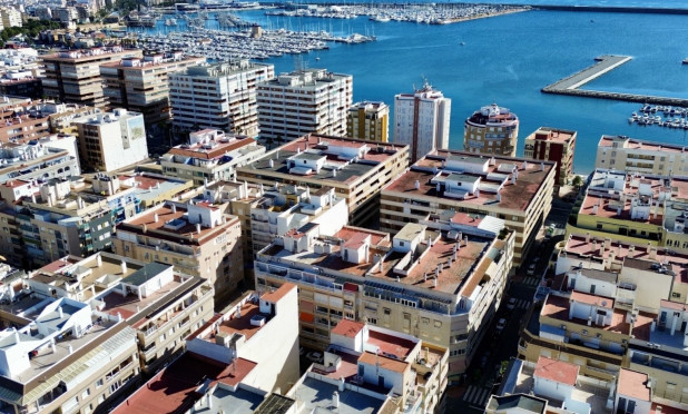 Apartamento / piso - Reventa - Torrevieja - Torrevieja
