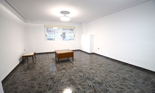 Apartment / flat - Resale - Guardamar del Segura - Pueblo