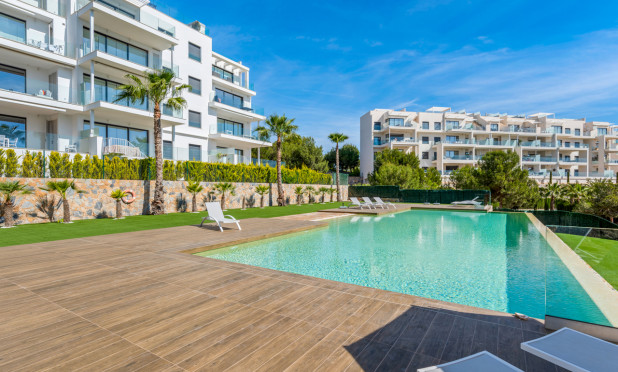 Apartment / flat - Resale - Las Colinas Golf Resort - Las Colinas Golf Resort