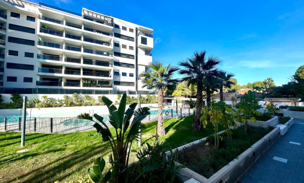 Apartment / flat - Resale - Orihuela Costa - Altos de Campoamor