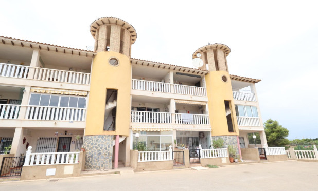 Apartment / flat - Resale - Orihuela Costa - La Zenia