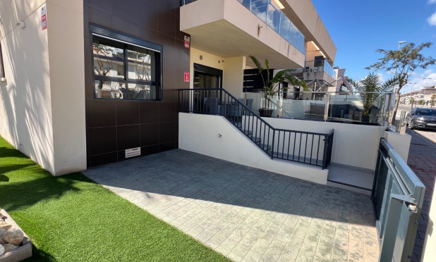 Apartment / flat - Resale - Pilar de la Horadada - Mil Palmeras