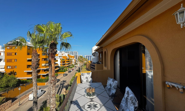 Apartment / flat - Resale - Punta Prima - Punta Prima