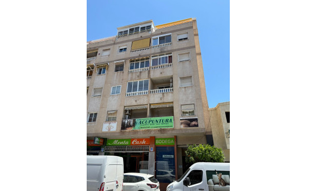 Apartment / flat - Resale - Torrevieja - Centro