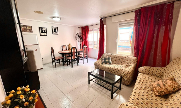 Apartment / flat - Resale - Torrevieja - Centro