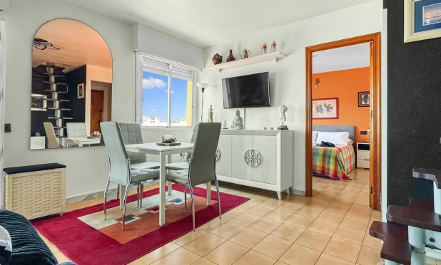 Apartment / flat - Resale - Torrevieja - Mar Azul
