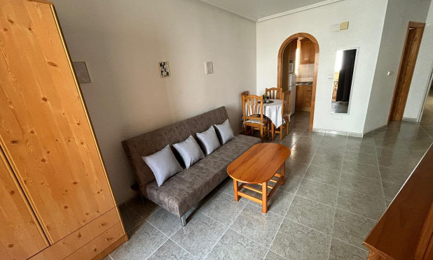 Apartment / flat - Resale - Torrevieja - MOR-040
