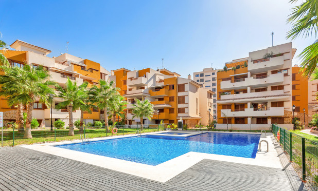 Apartment / flat - Resale - Torrevieja - Punta Prima