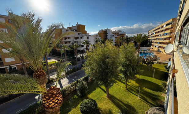 Apartment / flat - Resale - Torrevieja - Punta Prima