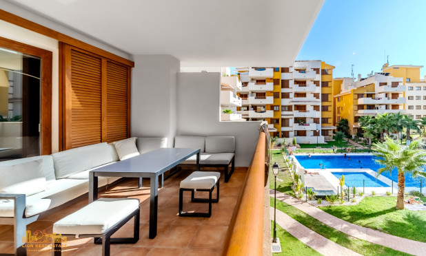 Apartment / flat - Resale - Torrevieja - Punta Prima