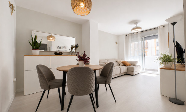 Appartement / flat - Herverkoop - Denia - Dénia