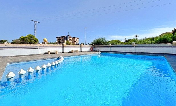 Appartement / flat - Herverkoop - Orihuela Costa - La Zenia