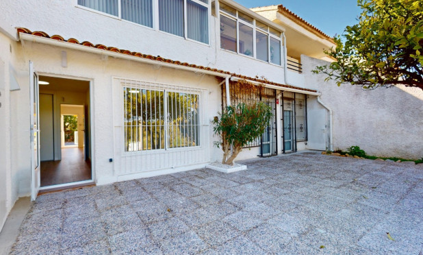 Appartement / flat - Herverkoop - Orihuela Costa - Villamartín