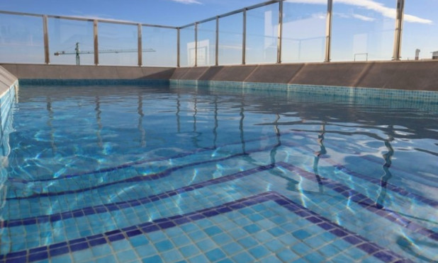 Appartement - Location à long terme - Torrevieja - REN-008-L