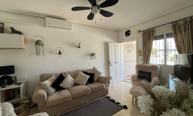 Bungalow Ground Floor - Herverkoop - Torrevieja - Los altos
