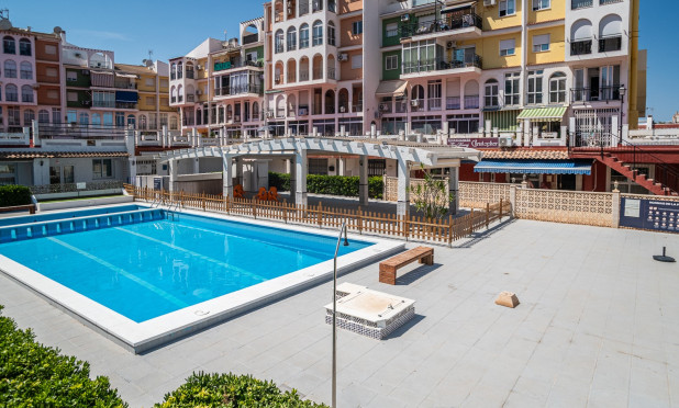 COMMERCIAL PROPERTY - Revente - Torrevieja - La Veleta