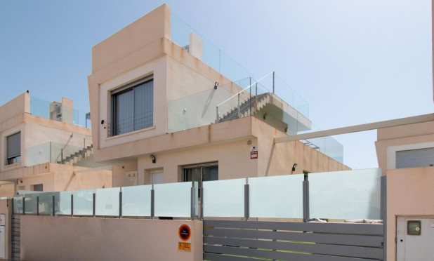 Detached Villa - Resale - Mil Palmeras - Mil Palmeras - Town