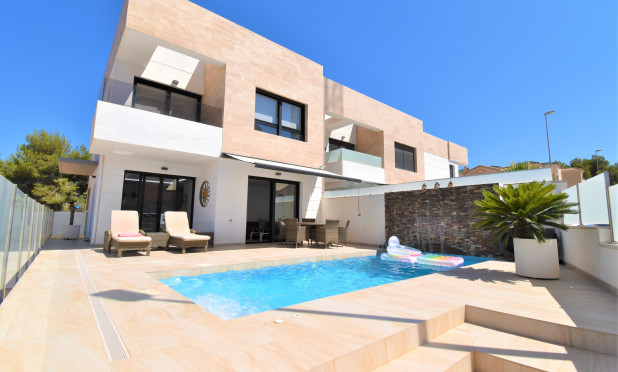 Detached Villa - Resale - Orihuela Costa - Villamartin