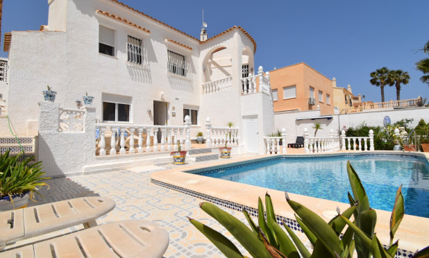 Detached Villa - Revente - Orihuela Costa - Villamartin