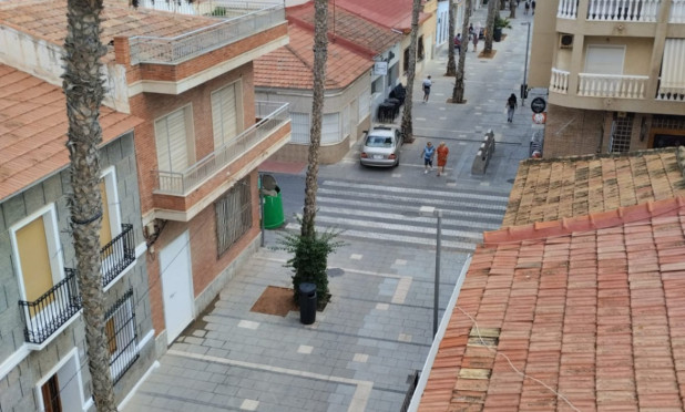 Edificio - Reventa - Torrevieja - C-35294