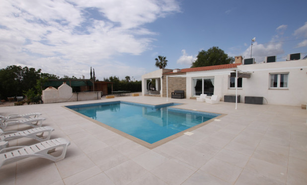 Finca / Country Property - Herverkoop - Crevillente - C-54163
