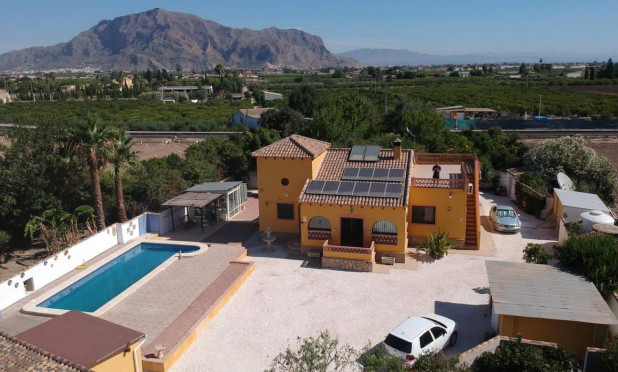 Finca / Country Property - Herverkoop - Orihuela - Orihuela