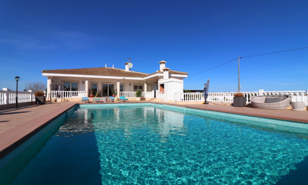Finca / Country Property - Resale - Rojales - C-32797