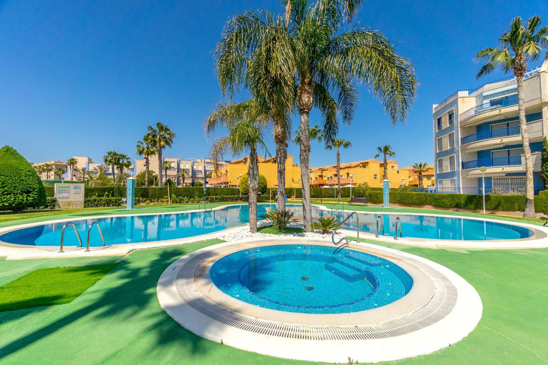 Herverkoop - Appartement / flat - Orihuela Costa - Campoamor