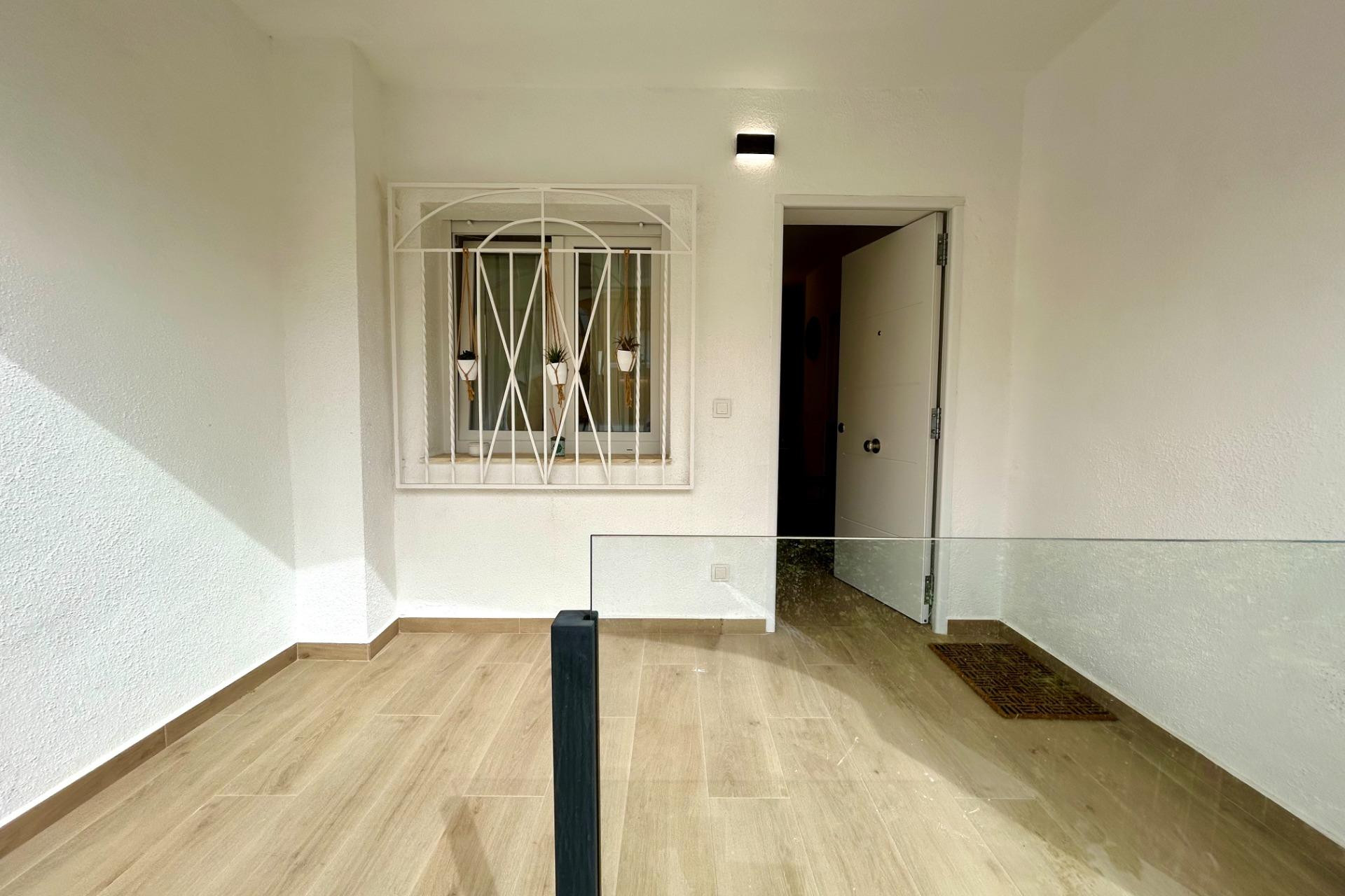 Herverkoop - Appartement / flat - San Miguel de Salinas - Las filipinas