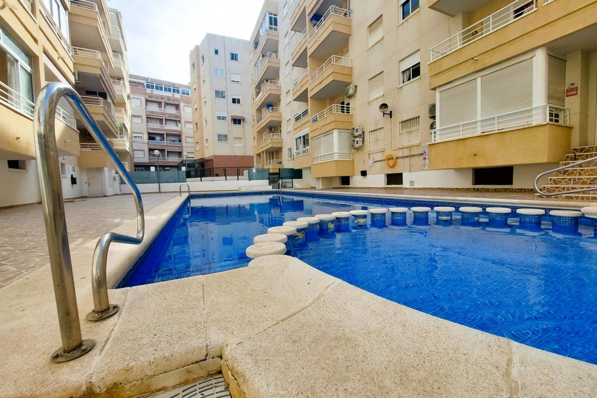 Herverkoop - Appartement / flat - Torrevieja - Centro