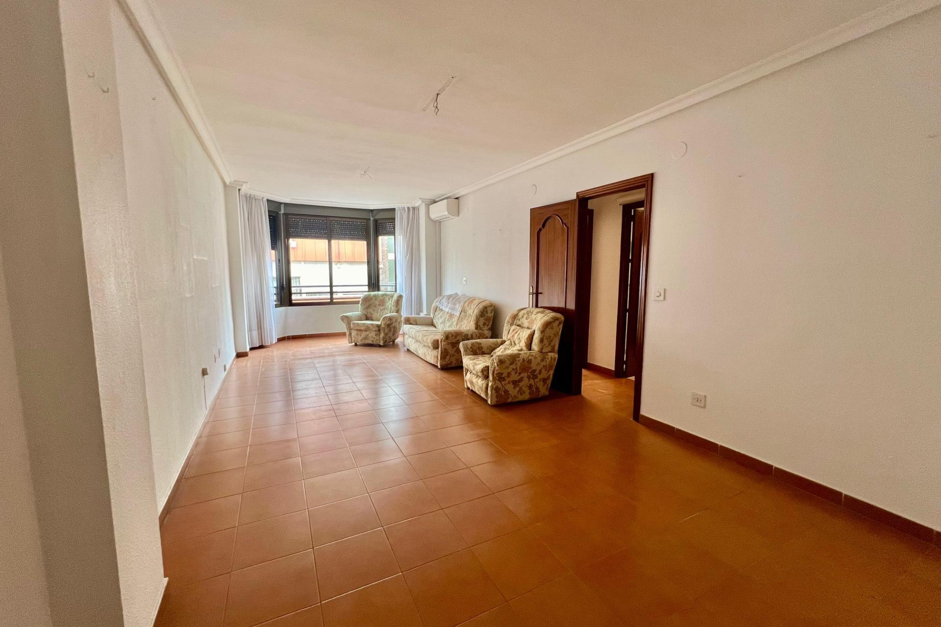 Herverkoop - Appartement / flat - Torrevieja - Centro