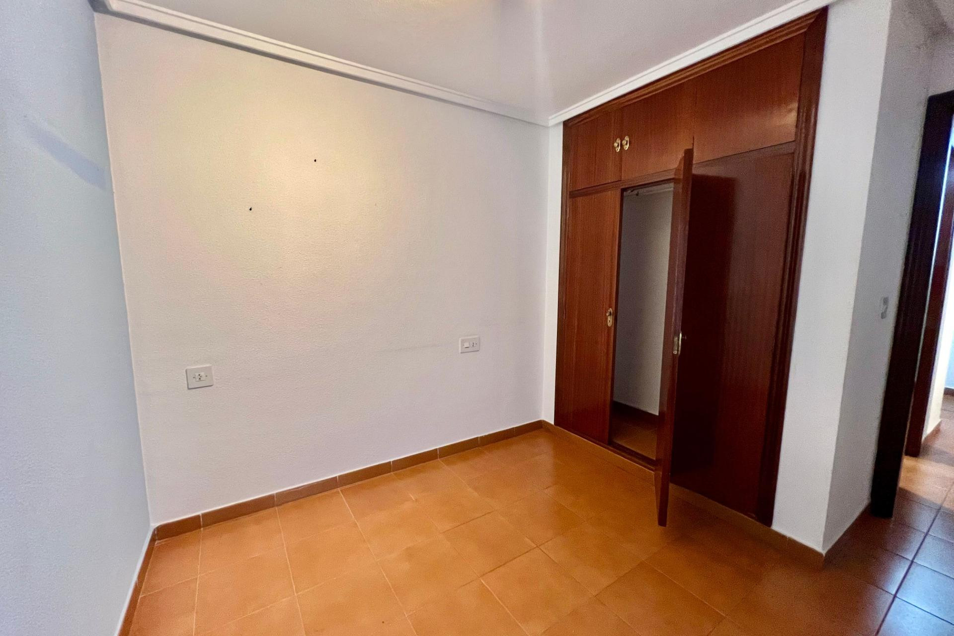 Herverkoop - Appartement / flat - Torrevieja - Centro