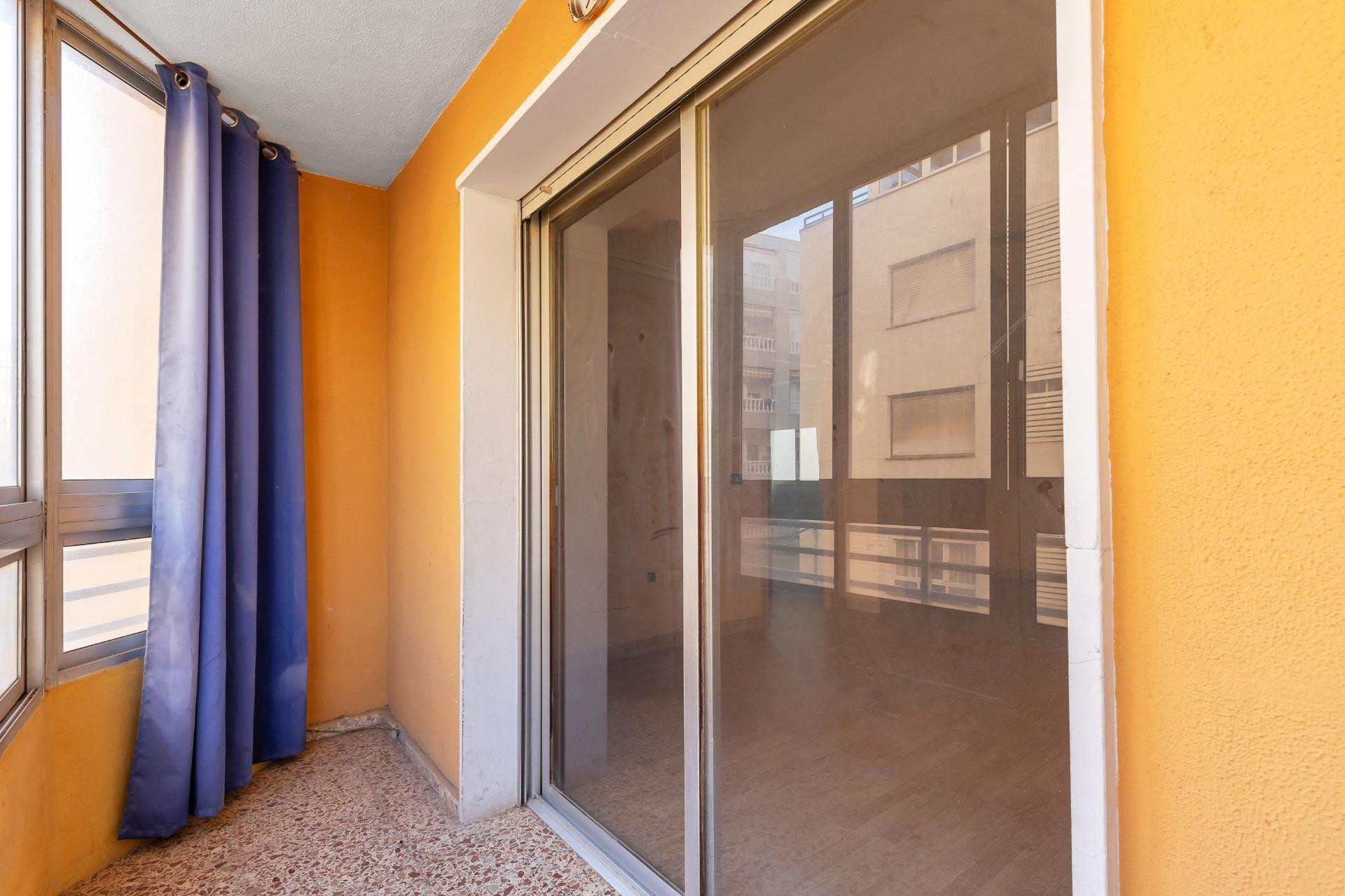 Herverkoop - Appartement / flat - Torrevieja - Habaneras
