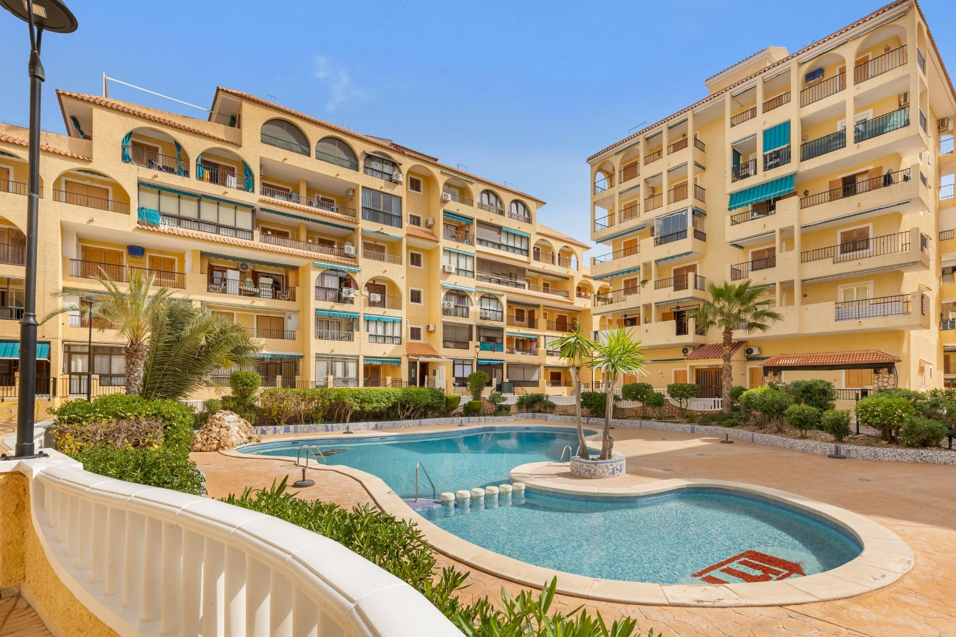 Herverkoop - Appartement / flat - Torrevieja - La Mata