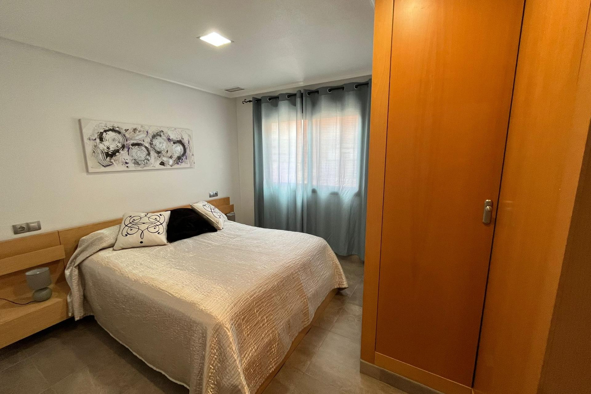 Herverkoop - Appartement / flat - Torrevieja - La Mata