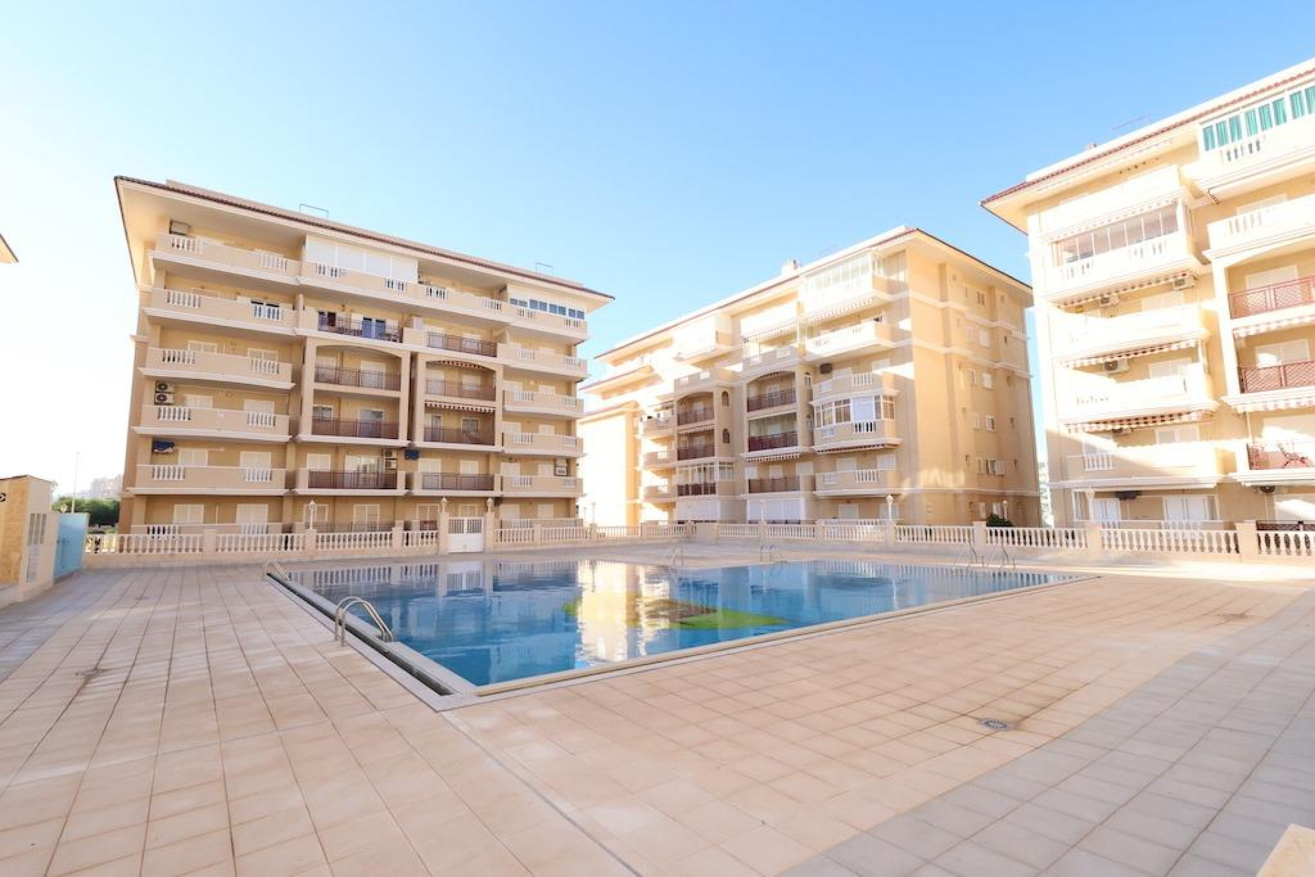 Herverkoop - Appartement / flat - Torrevieja - La Mata