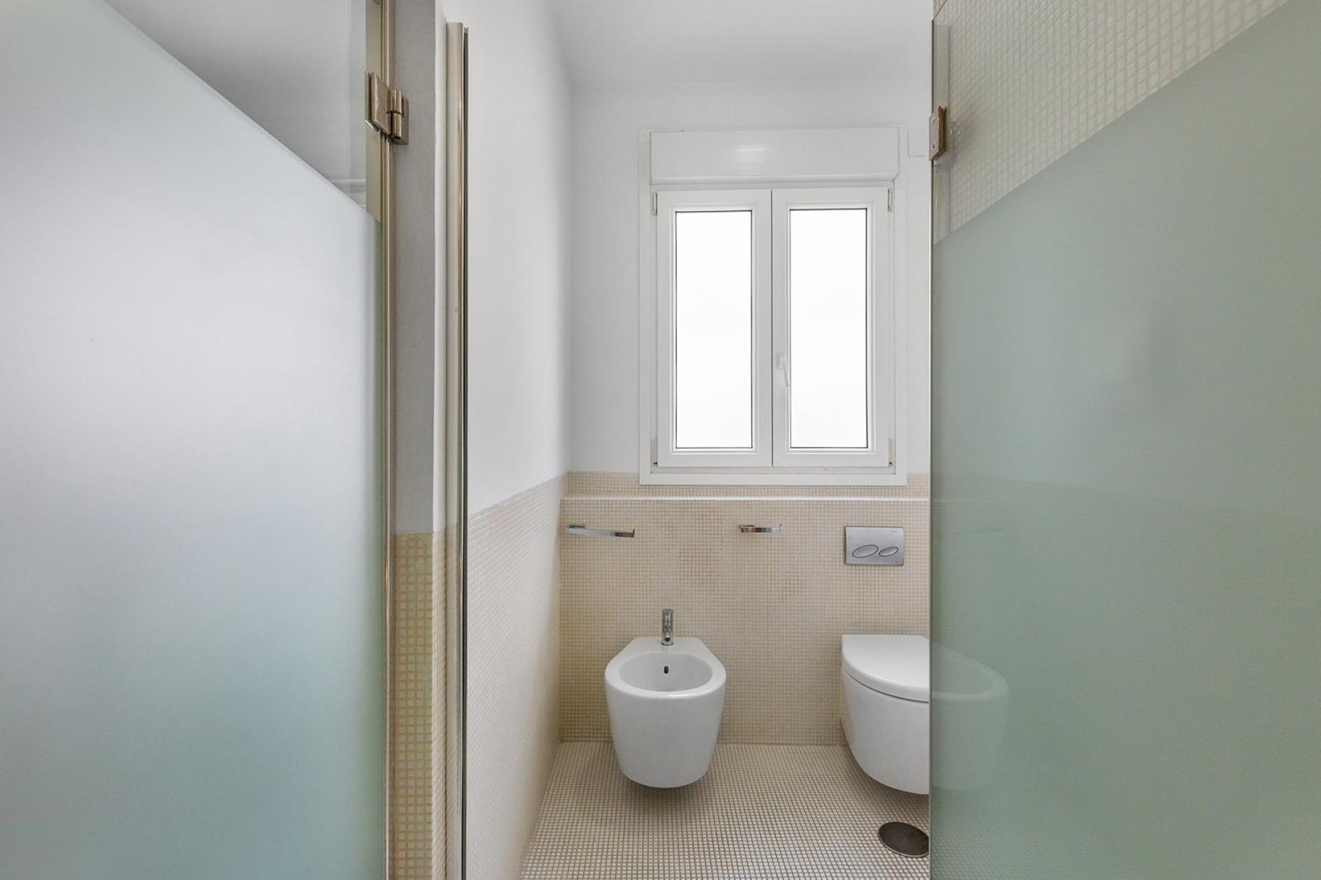 Herverkoop - Appartement / flat - Torrevieja - Paseo maritimo