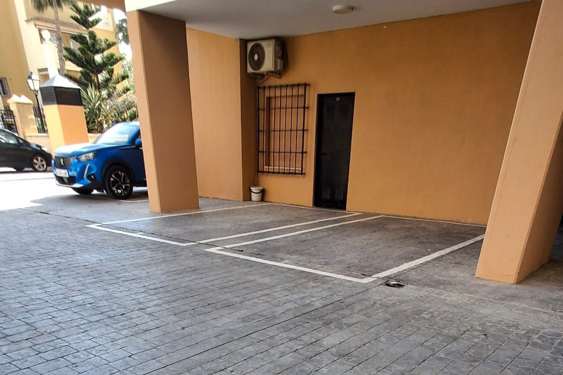 Herverkoop - Appartement / flat - Torrevieja - Playa de los Locos