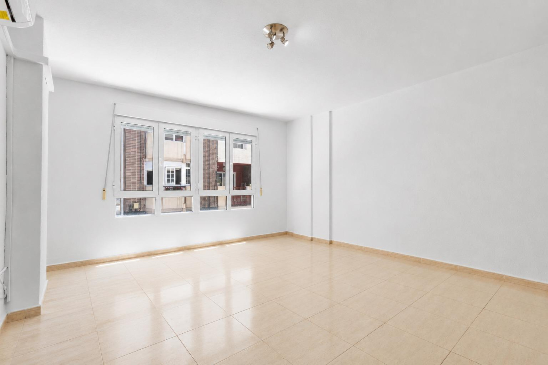 Herverkoop - Appartement / flat - Torrevieja - Puerto Deportivo