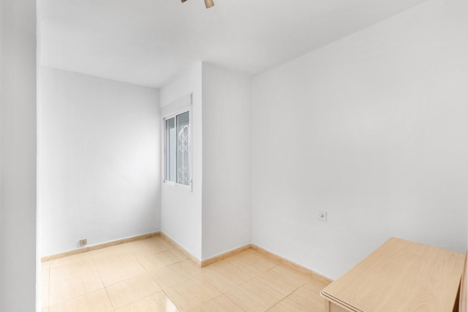 Herverkoop - Appartement / flat - Torrevieja - Puerto Deportivo