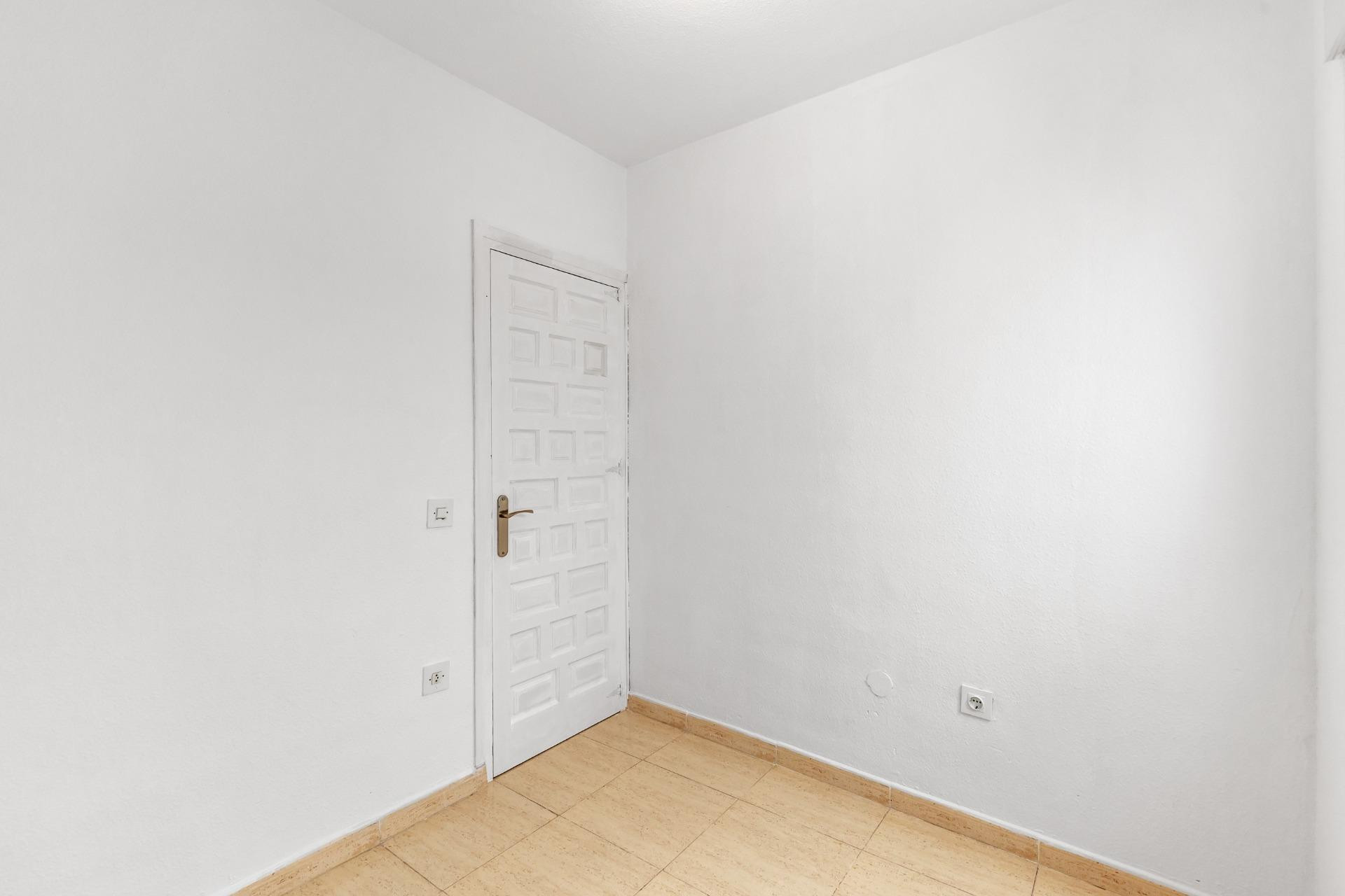 Herverkoop - Appartement / flat - Torrevieja - Puerto Deportivo